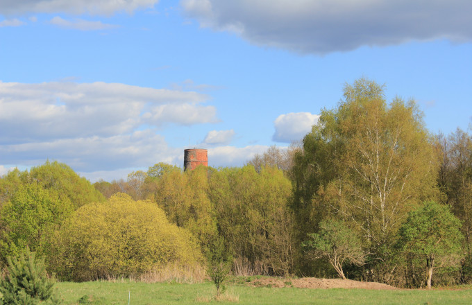 Blick auf den Bergfried der Burg Eisenhardt, Foto: Bansen-Wittig